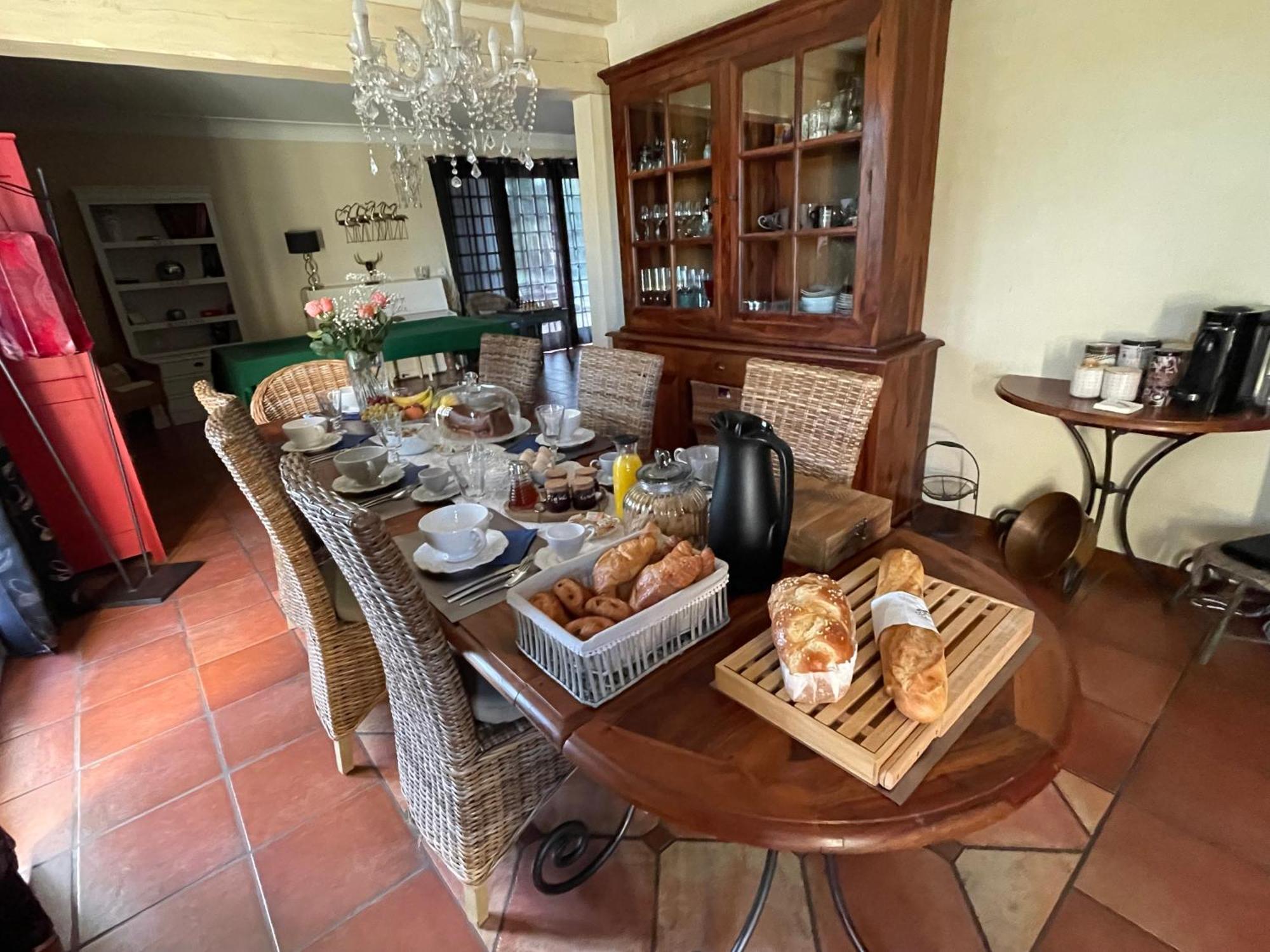 Bed and Breakfast La Belle Chaumiere Bretagne-de-Marsan Exterior foto