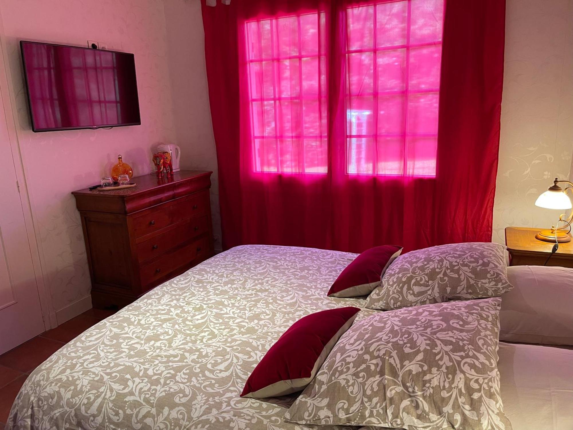 Bed and Breakfast La Belle Chaumiere Bretagne-de-Marsan Exterior foto