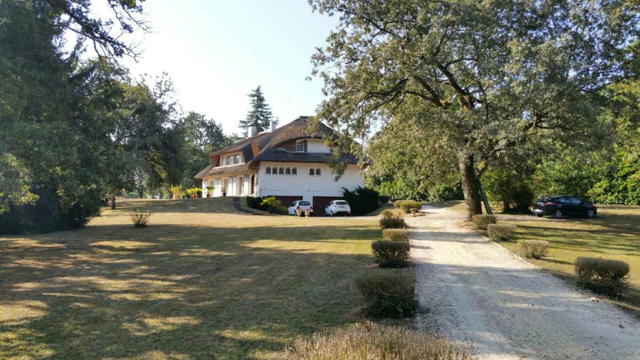 Bed and Breakfast La Belle Chaumiere Bretagne-de-Marsan Exterior foto