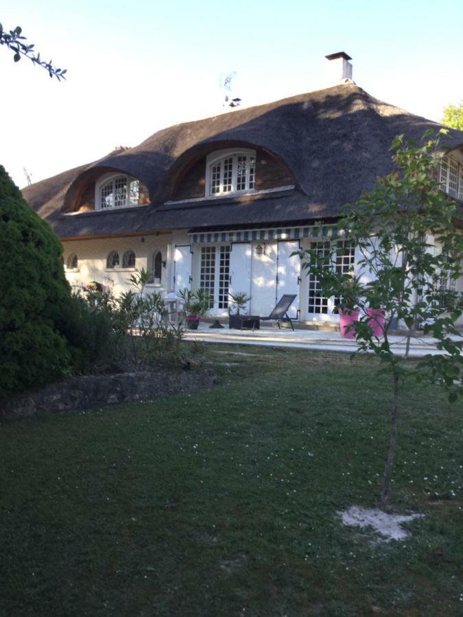 Bed and Breakfast La Belle Chaumiere Bretagne-de-Marsan Exterior foto