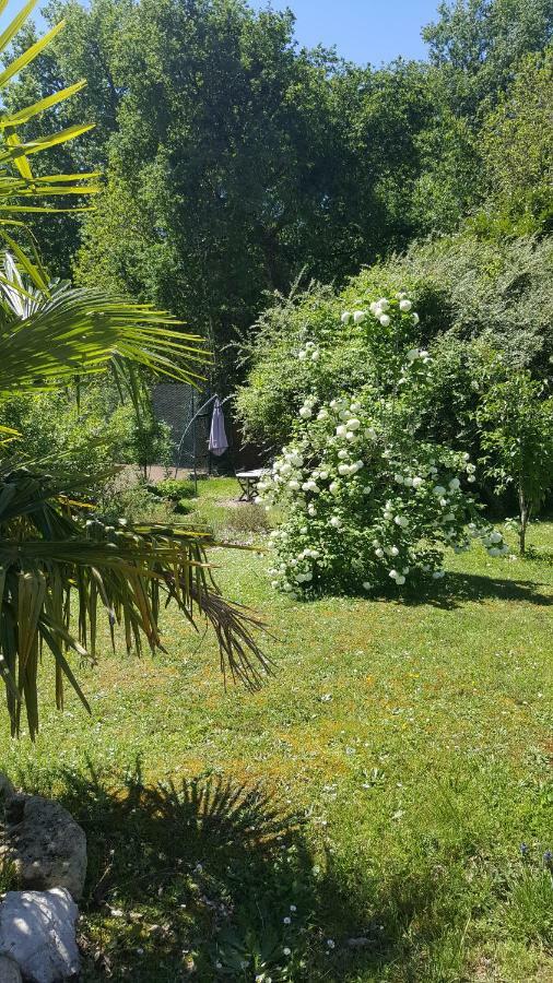 Bed and Breakfast La Belle Chaumiere Bretagne-de-Marsan Exterior foto